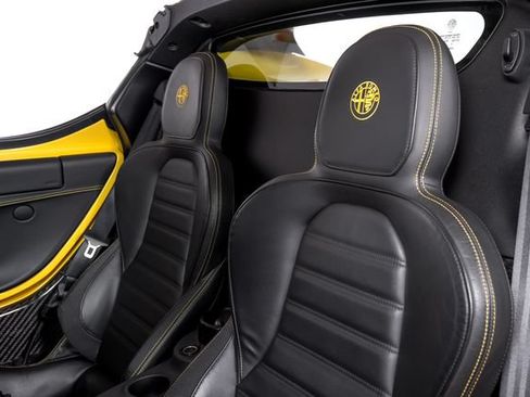 Used 2016 Alfa Romeo 4C Spider w/ Spider Track Package 4 RWD image 17