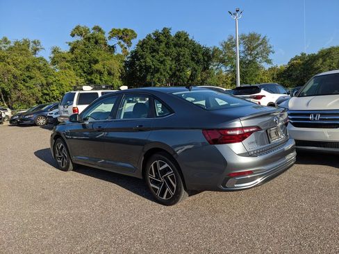 Certified 2024 Volkswagen Jetta SEL image 3