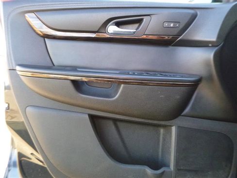 Used 2015 GMC Acadia Denali image 18