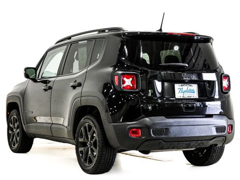 Used 2023 Jeep Renegade Altitude AWD/4WD image 8