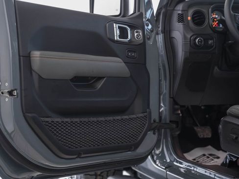 New 2026 Jeep Gladiator Mojave image 41