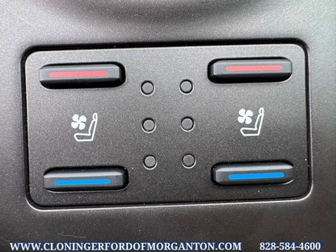 Used 2021 Toyota Camry XSE w/ Navigation Package image 31