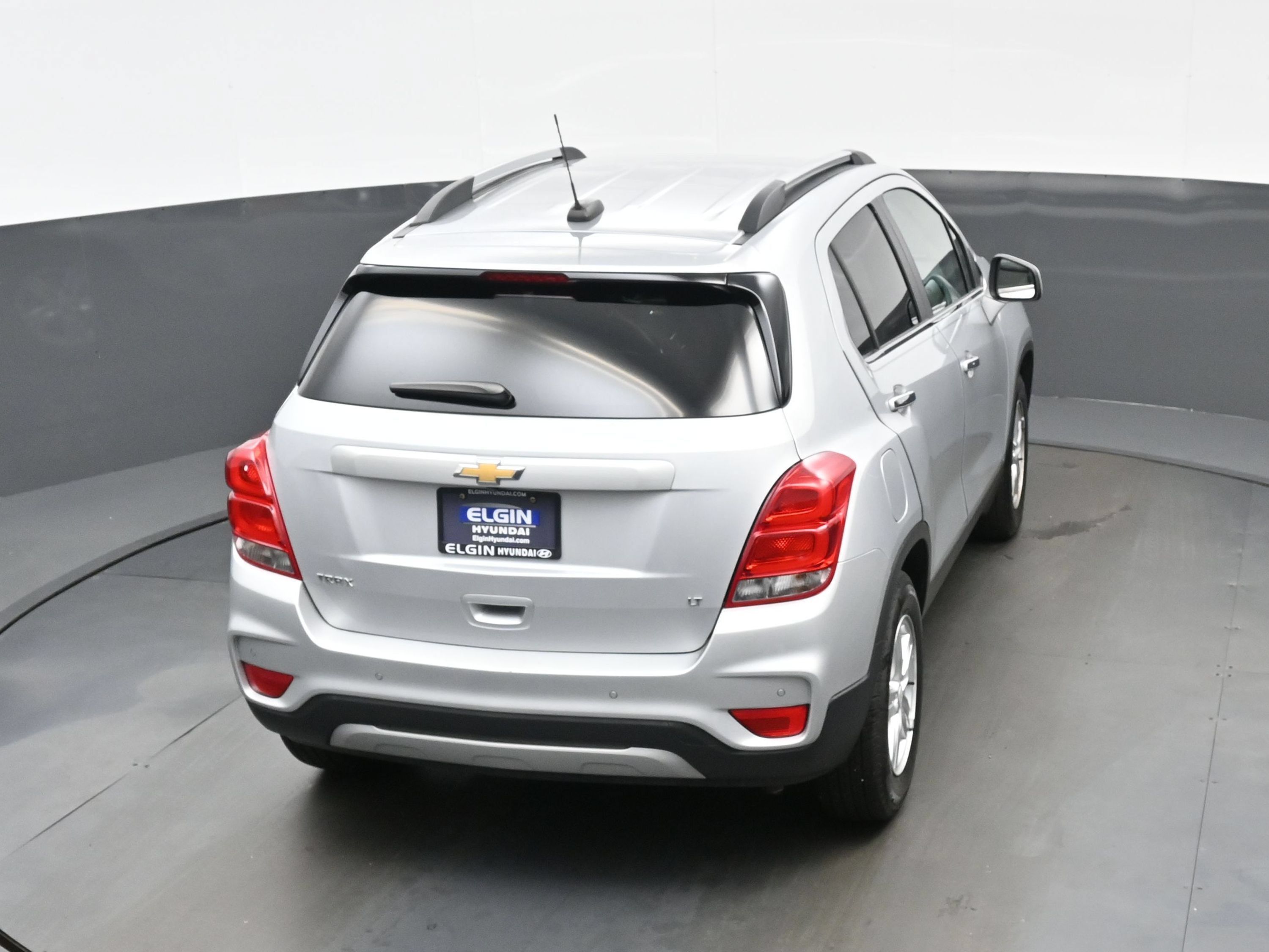 Used 2018 Chevrolet Trax LT w/ Driver Confidence Package FWD image 37