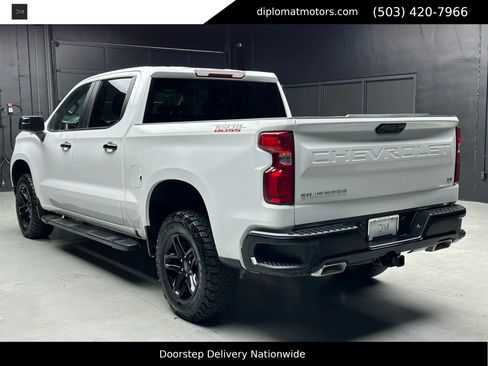 Used 2024 Chevrolet Silverado 1500 LT Trail Boss w/ Protection Package image 5