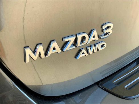 New 2026 MAZDA MAZDA3 Hatchback w/Premium Plus Pkg image 15