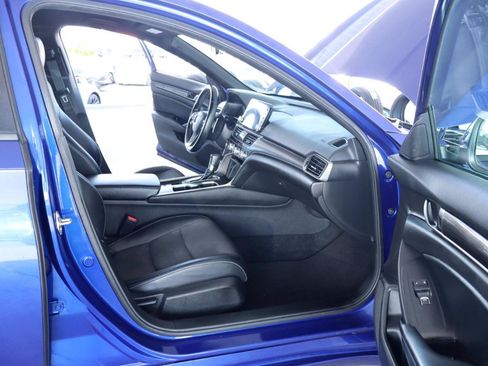 Used 2018 Honda Accord Sport image 35