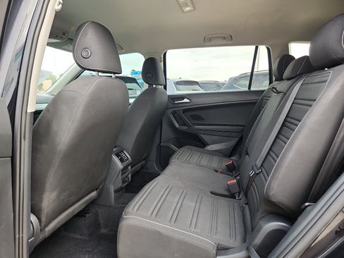 Used 2022 Volkswagen Tiguan S FWD image 12