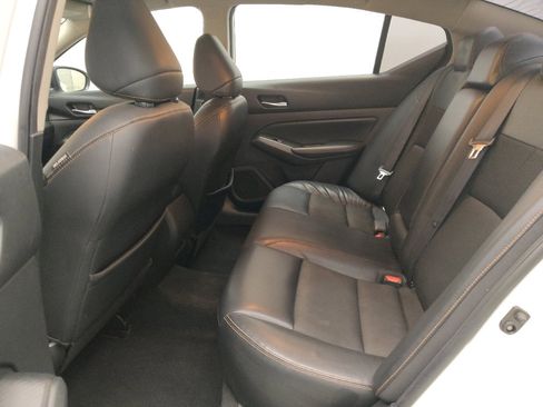 Used 2020 Nissan Altima 2.5 SR w/ Premium Package image 18