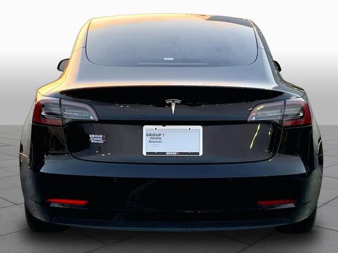 Used 2021 Tesla Model 3 Standard Range Plus RWD image 4