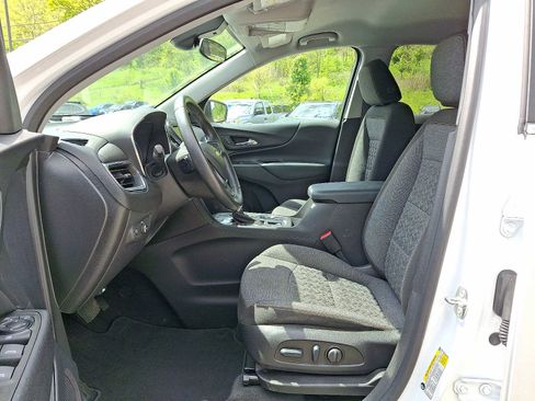 Used 2022 Chevrolet Equinox LT AWD/4WD image 13