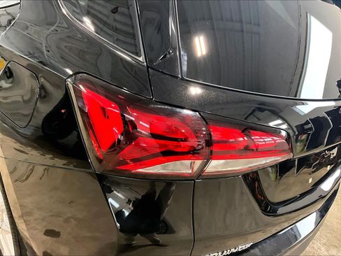 Certified 2024 Chevrolet Equinox LT image 32