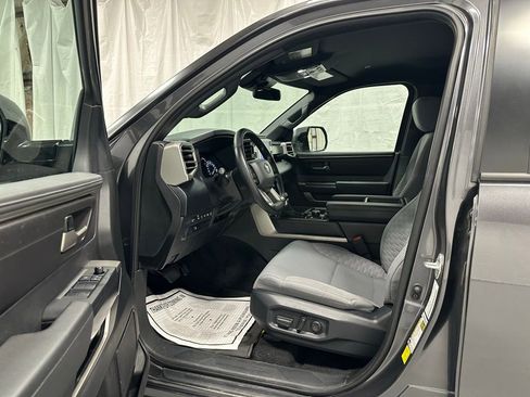 Used 2025 Toyota Tundra SR5 w/ SR5 Convenience Package AWD/4WD image 10