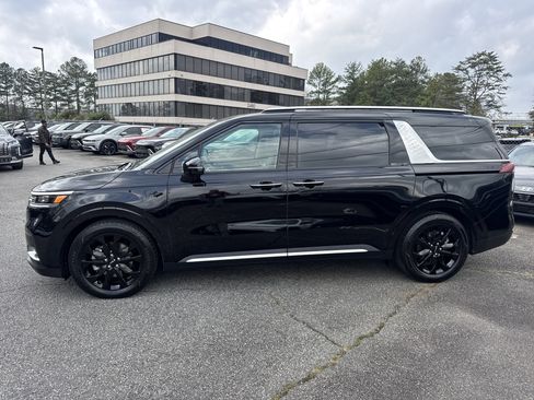 Certified 2024 Kia Carnival SX Prestige image 4