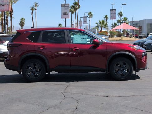 New 2026 Nissan Rogue SV FWD image 5