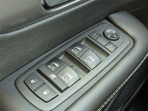 New 2026 Chrysler Voyager LX image 23