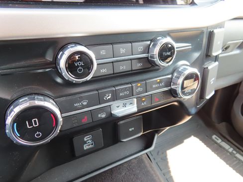 Used 2021 Ford F150 XLT w/ Equipment Group 302A High AWD/4WD image 28