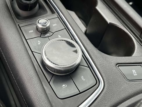 Used 2023 Cadillac XT5 Premium Luxury image 37