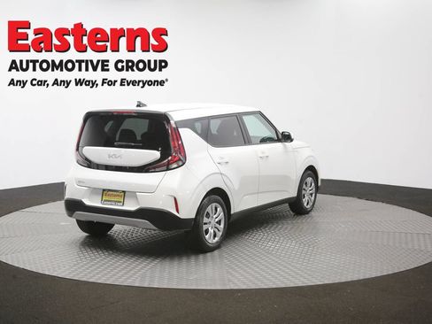 Used 2023 Kia Soul LX FWD image 39