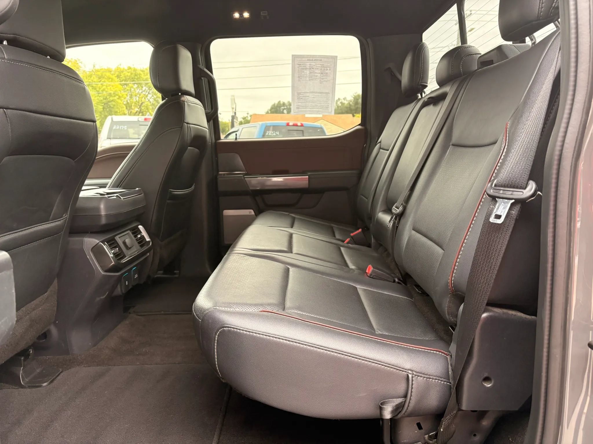 Used 2021 Ford F150 Lariat AWD/4WD image 14