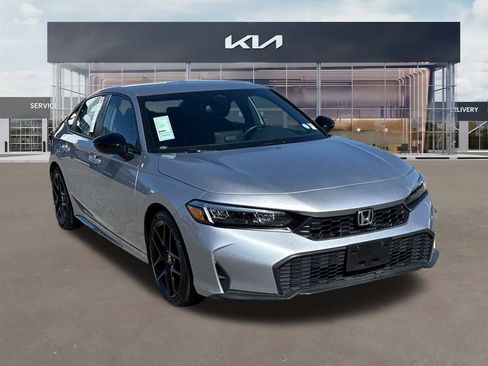 Used 2025 Honda Civic Sport image 1