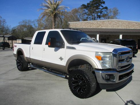 Used 2013 Ford F350 Lariat w/ FX4 Off Road Pkg image 3