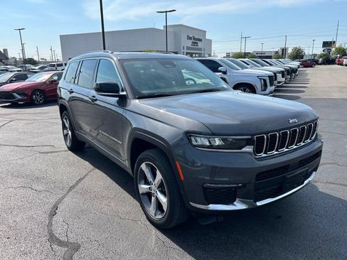 Used 2021 Jeep Grand Cherokee L Limited AWD/4WD image 4