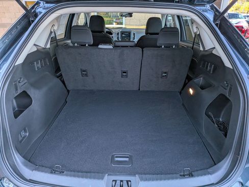 Certified 2024 Ford Edge SE w/ Black Appearance Package image 16