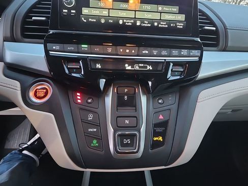 Used 2025 Honda Odyssey EX-L image 18