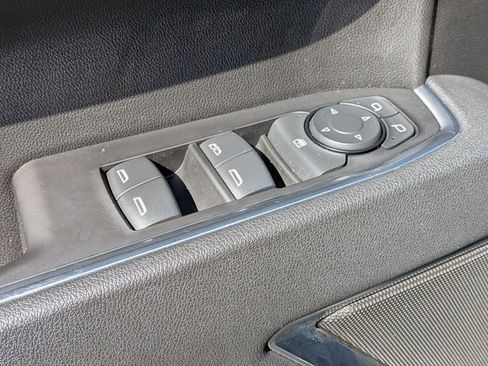 Used 2025 Chevrolet Silverado 1500 LT image 13