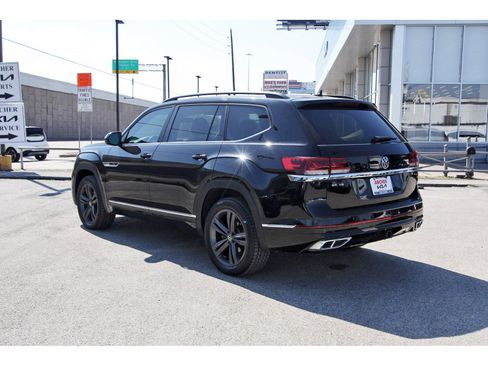 Used 2021 Volkswagen Atlas SE w/ Panoramic Sunroof Package image 5