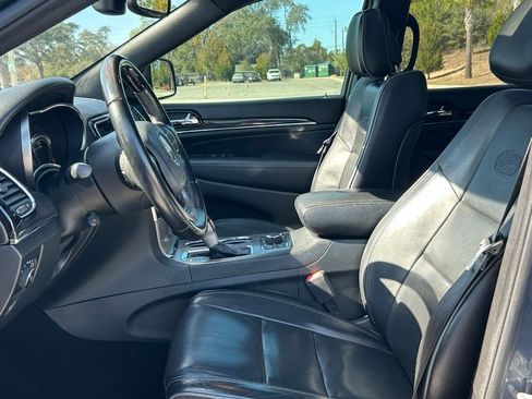Used 2020 Jeep Grand Cherokee Overland image 5
