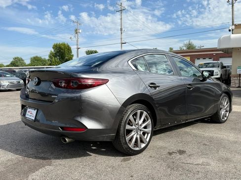Used 2020 MAZDA MAZDA3 Sedan w/ Select Package FWD image 4