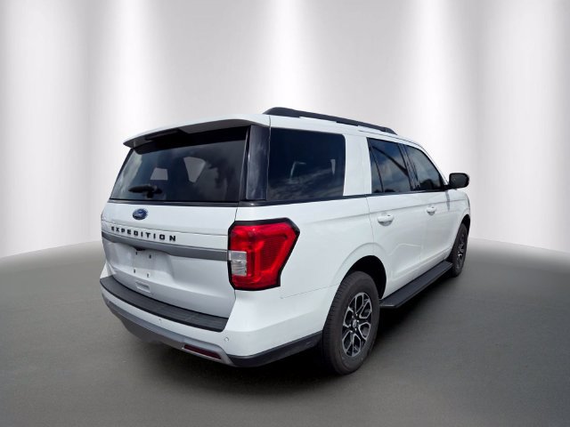 Used 2023 Ford Expedition XLT AWD/4WD image 4