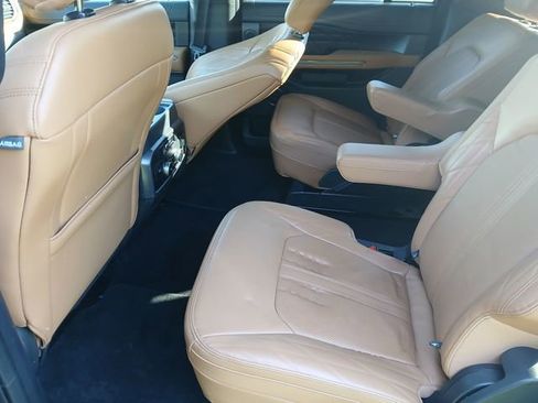 Used 2024 Ford Expedition Max Platinum AWD/4WD image 39