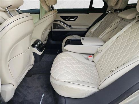 Used 2024 Mercedes-Benz S 580 4MATIC Sedan image 20