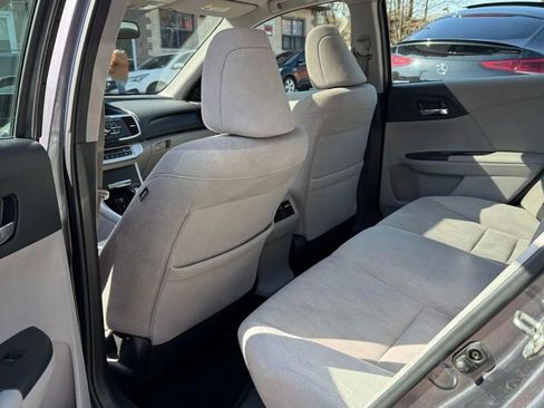 Used 2015 Honda Accord EX image 8