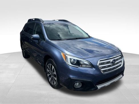 Used 2016 Subaru Outback 3.6R Limited image 4