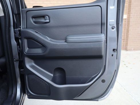 Used 2022 Nissan Frontier S w/ Technology Package RWD image 20