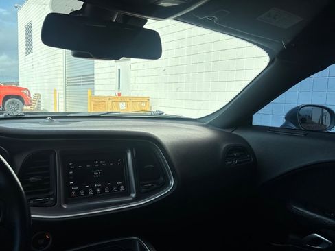 Used 2020 Dodge Challenger SXT image 12