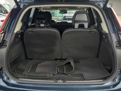 Used 2025 Volvo XC90 B6 Plus image 29