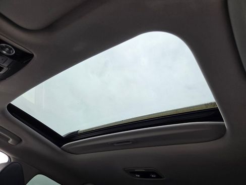 Used 2024 Kia Seltos SX w/ SX Sunroof Package image 18