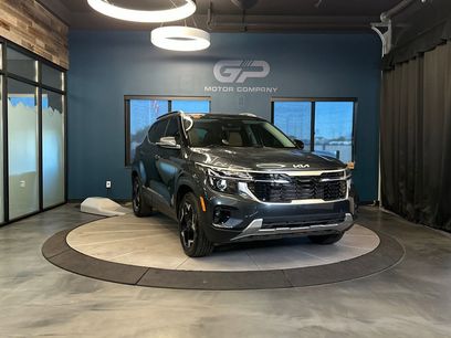 Used 2024 Kia Seltos EX