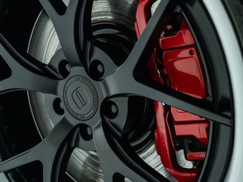 Used 2015 Jaguar F-TYPE R RWD image 22