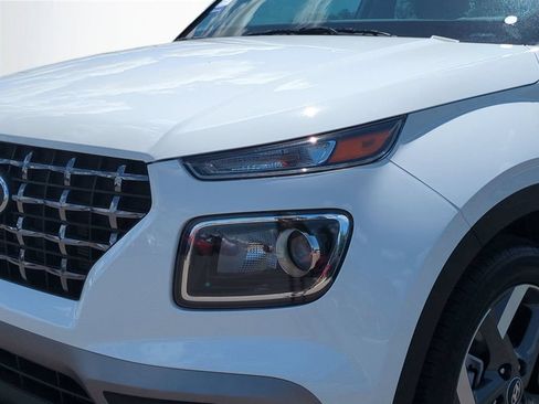 New 2026 Hyundai Venue SEL FWD image 10