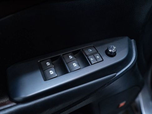 Used 2015 Toyota Highlander Limited image 20