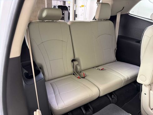 Used 2018 Buick Enclave Premium w/ Trailering Package FWD image 13