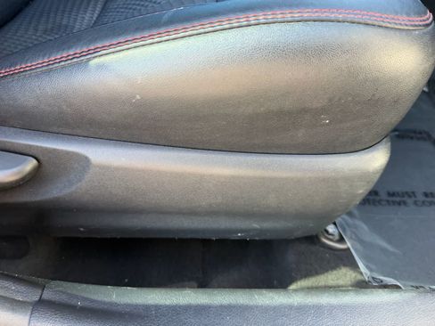 Used 2015 Toyota Camry SE w/ Moonroof Package FWD image 13