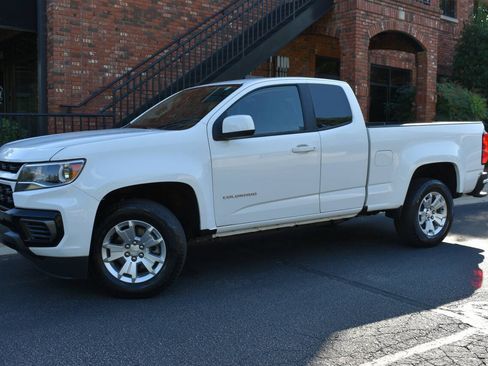 Used 2021 Chevrolet Colorado LT w/ Safety Package RWD image 46