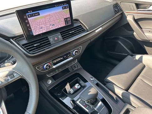 New 2025 Audi Q5 e Premium Plus image 31