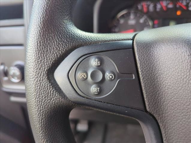 Used 2018 Chevrolet Silverado 1500 Custom w/ Custom Value Package RWD image 14